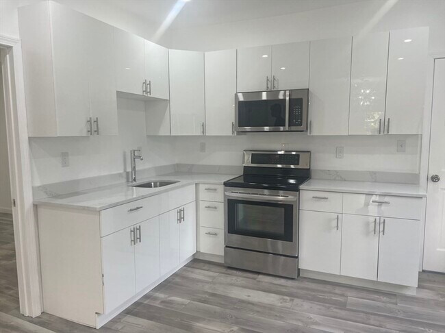 Foto del edificio - 477 Hilldale Ave