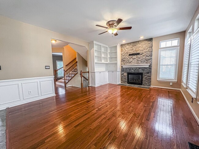 Foto del edificio - Stunning 4 Bedroom 3 Bathroom Brick Home W...