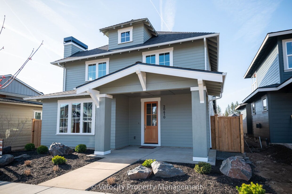 Primary Photo - Brand New SE Bend Home!