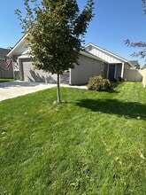 Building Photo - 17937 Ryans Ridge Ave