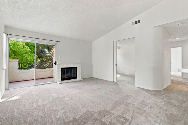 Foto del edificio - 787 Brookstone Rd