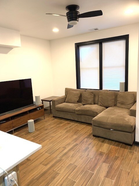 Building Photo - 1916 S Loomis St