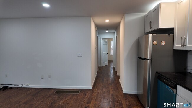 Foto del edificio - 1257 Howard Ave