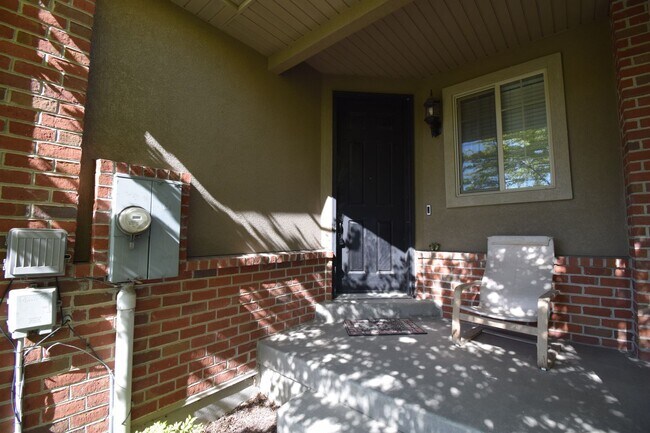 Foto del edificio - Modern 4 bed Home in Prime West Valley Location!!