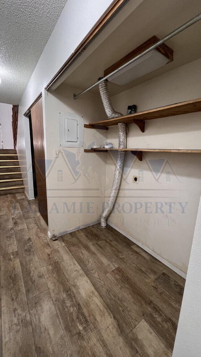 Building Photo - Charming 3 Bed, 2.5 Bath Home in Laramie, WY