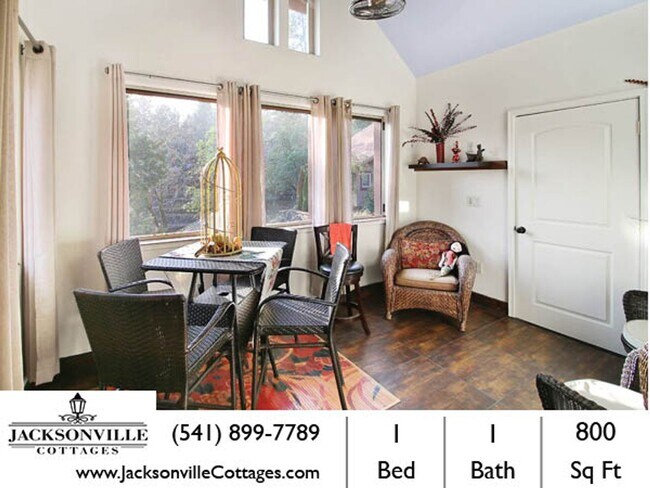 Building Photo - Hobbit House: Fully Furnished Jacksonville...