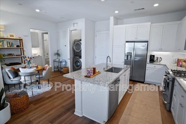 Foto del edificio - 26955 W Prospector Rd