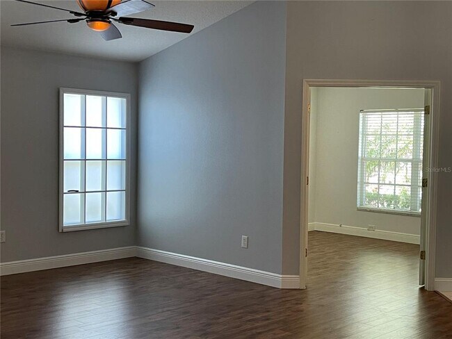 Building Photo - 10525 San Travaso Dr
