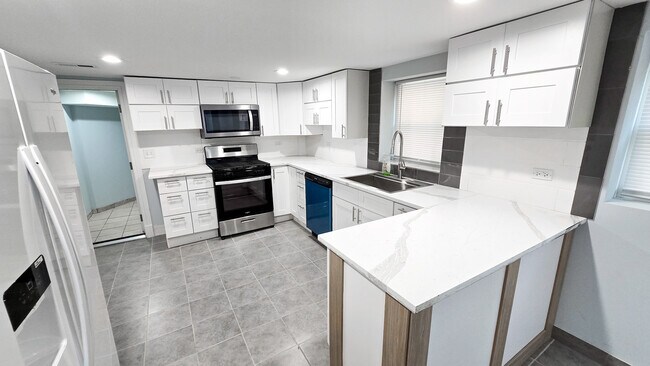 Foto del edificio - 6751 S Campbell Ave