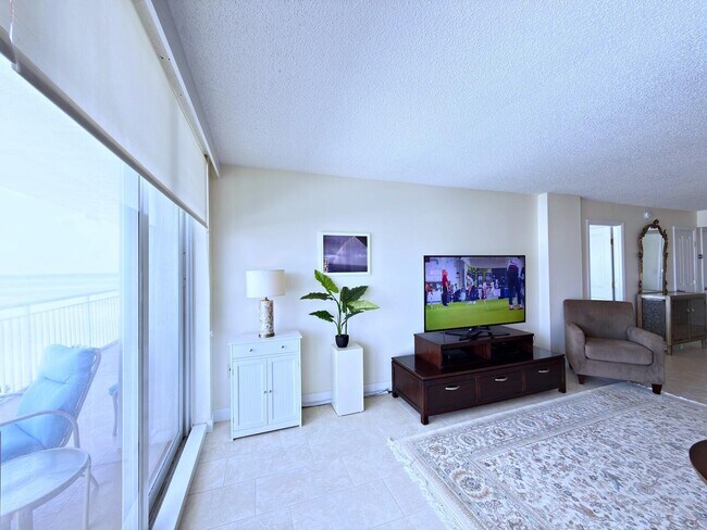 Foto del edificio - 3546 S Ocean Blvd