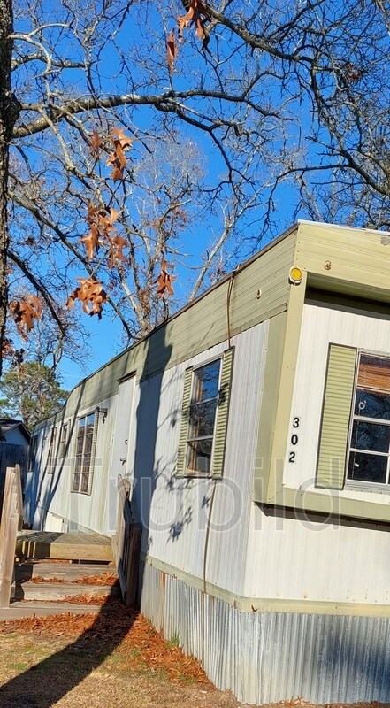 Foto principal - 302 Pebble St