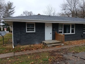 Building Photo - 1025 Irving Ave