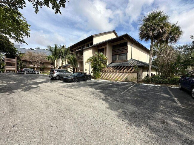 Building Photo - 140 SW 96th Terrace
