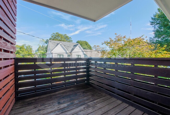 Building Photo - 271 Glen Iris Dr NE