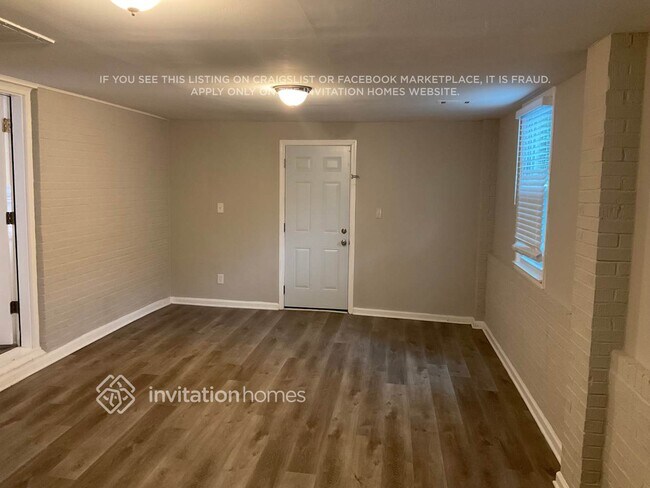 Building Photo - 590 Kenridge Cir
