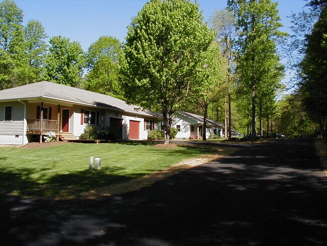 Building Photo - 63 Poplar Ct Ln