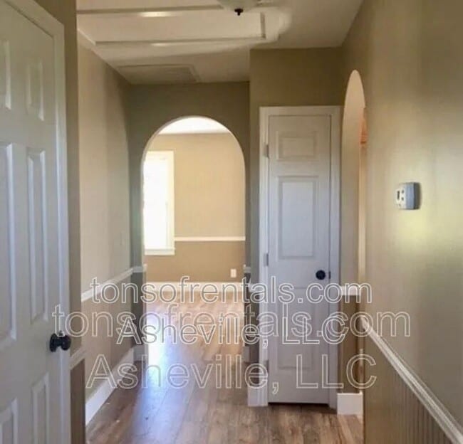 Foto del edificio - 108 N Blue Ridge Ave
