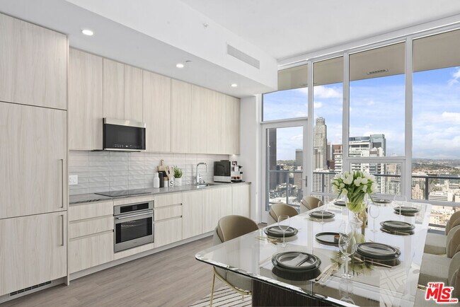 Foto del edificio - 230 W Olympic Blvd