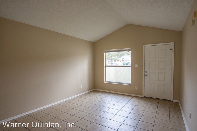 Building Photo - 2 br, 1 bath House - 10428 Riva Ridge Trl