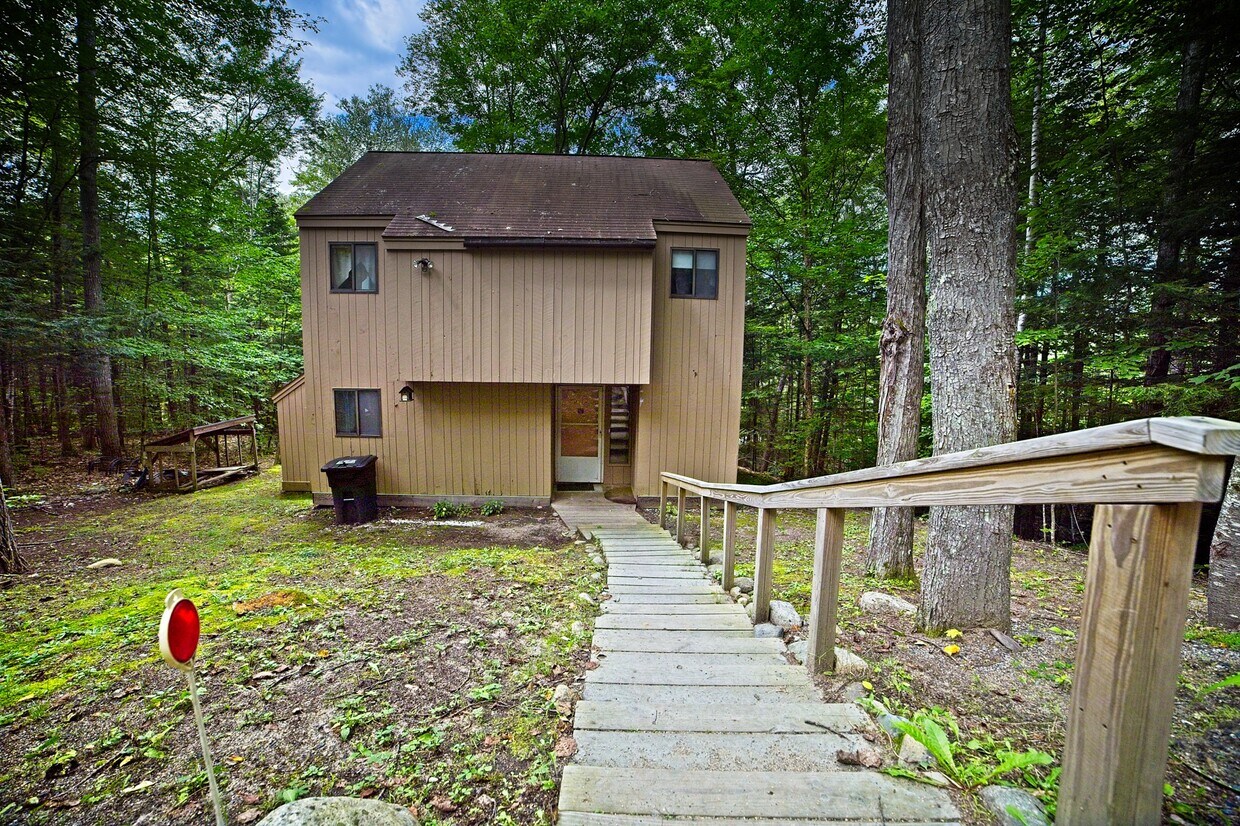 Primary Photo - 43 Snowood Dr