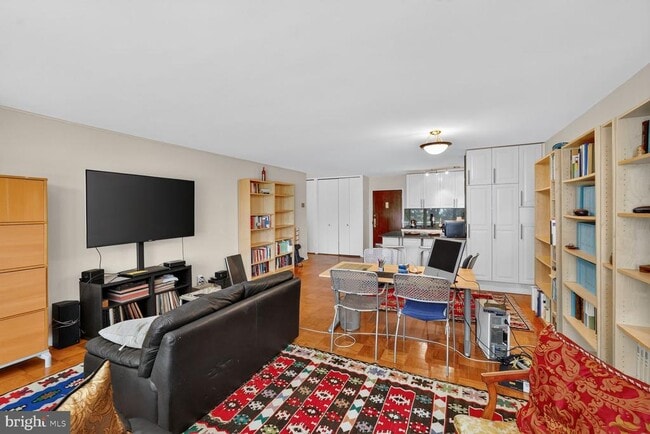 Building Photo - 1435 4th St SW