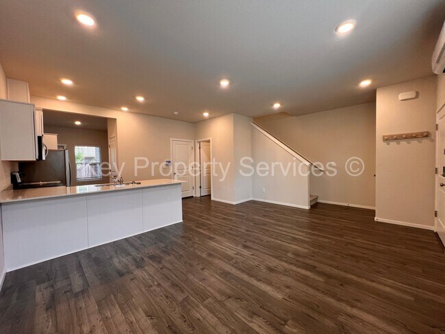 Photo - Brush Prairie Area Townhome