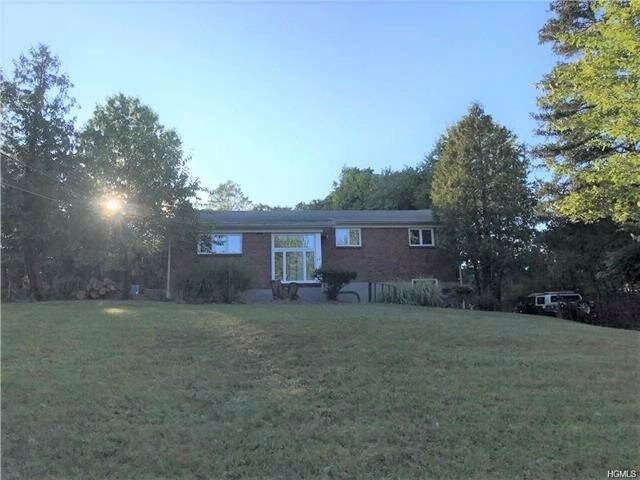 Primary Photo - 43 E Allison Ave