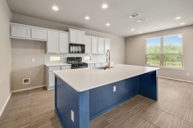 Building Photo - 3651 Sandy Brook Dr