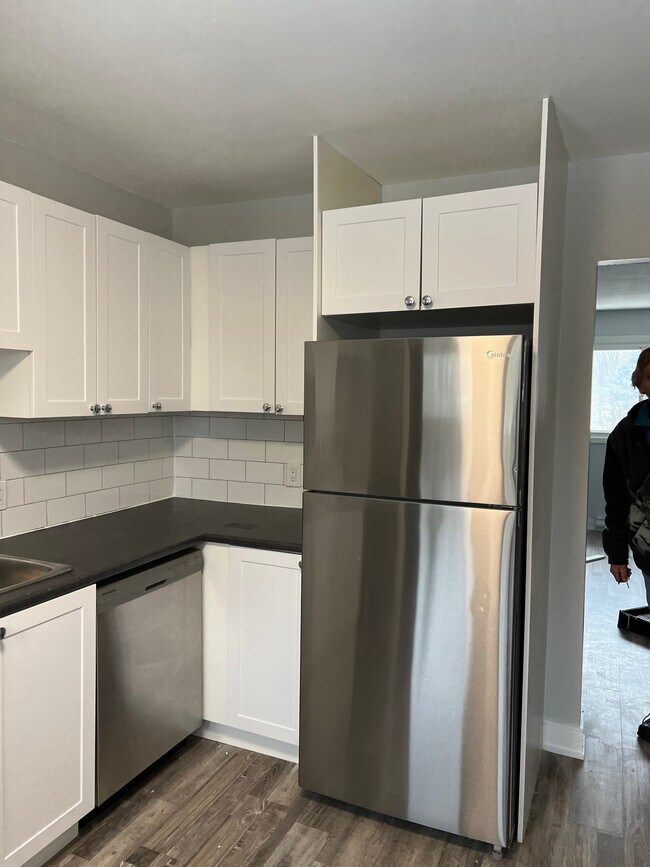 Building Photo - 32 Washburn St