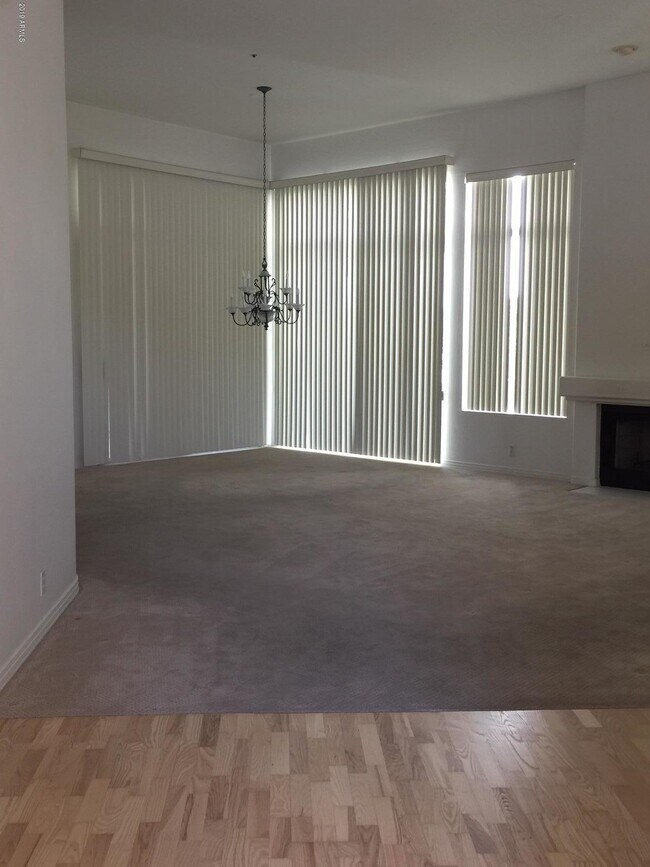 Foto del edificio - 7528 E McLellan Ln