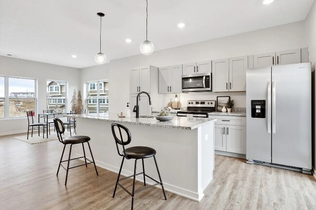 Foto del edificio - 20859 T Plz