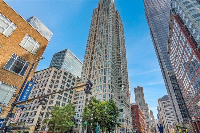 Foto del edificio - 345 N La Salle Dr