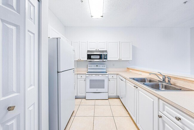 Building Photo - 113 Lighthouse Cir
