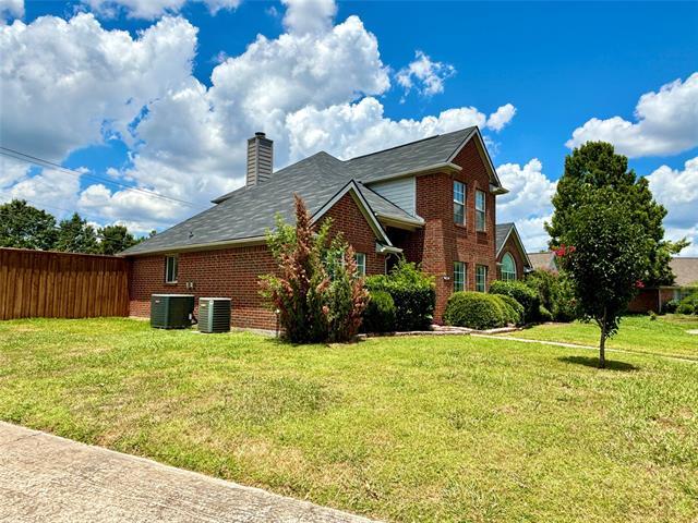 Foto del edificio - 1805 Country Ct
