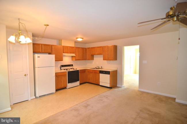 Building Photo - 10442 Sextant Pl