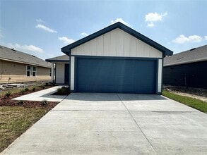 Building Photo - 1164 Northfield Dr