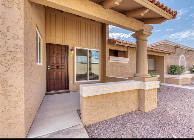 Foto del edificio - 520 W Tonopah Dr