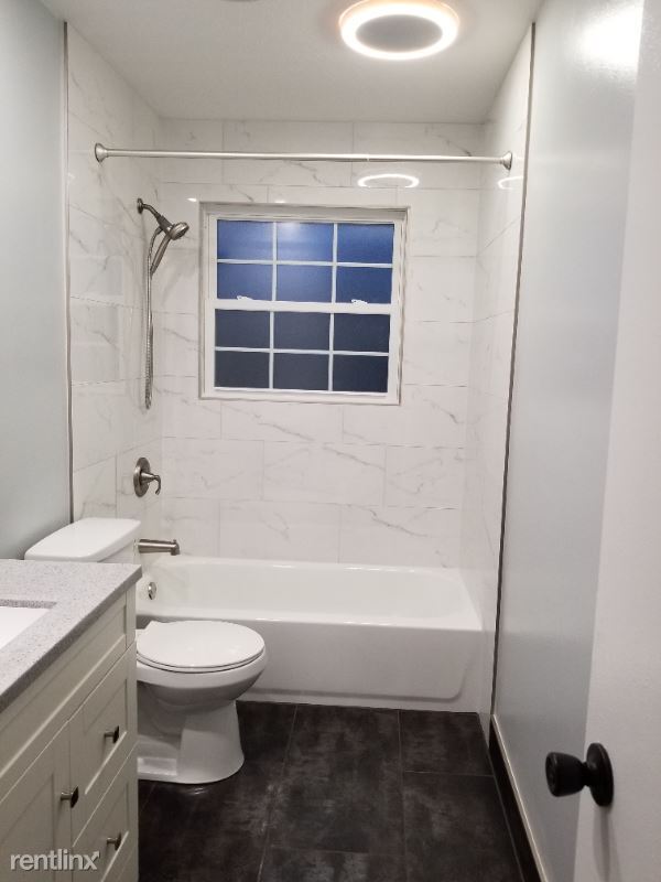 Building Photo - 2 br, 1 bath Condo - 234 Washington Sq D U...