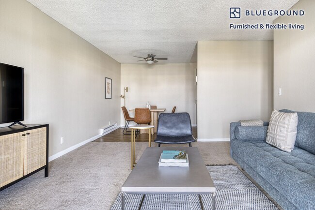 Building Photo - 788 Edgewater Blvd