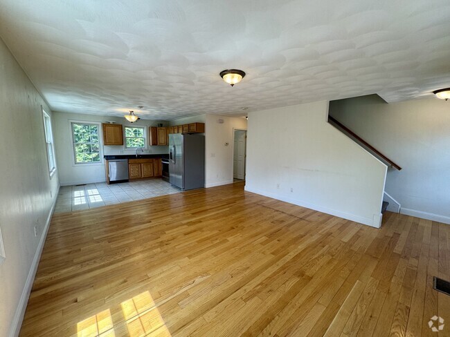 Building Photo - 3477 Pawtucket Ave