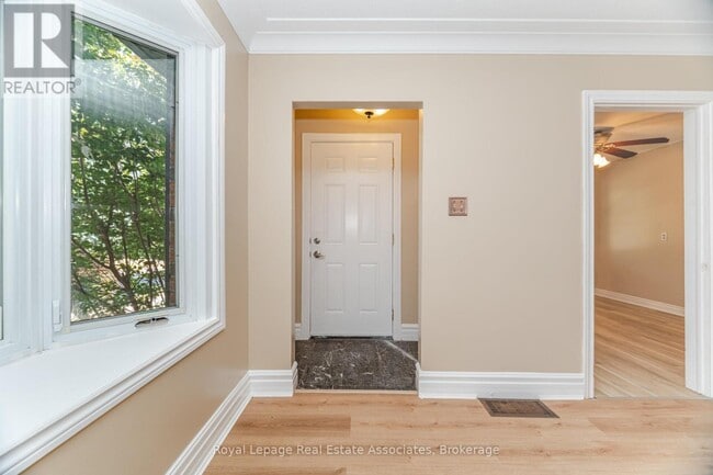 Building Photo - 319 Grantham Ave