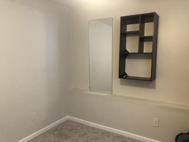 Building Photo - Cute Condo In The Heart Of Avon