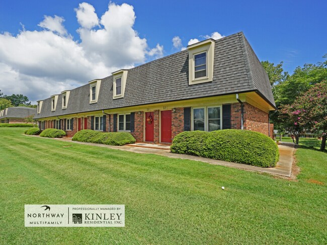 Interior Photo - Country Club Apartments
