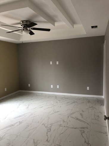 Building Photo - 1512 River Bend Dr