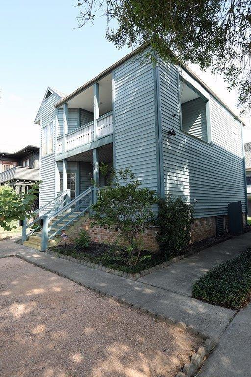 Building Photo - 1602 Sealy Ave