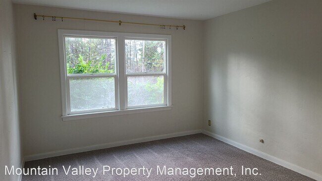 Building Photo - 2 br, 1 bath House - 130 E Empire Court