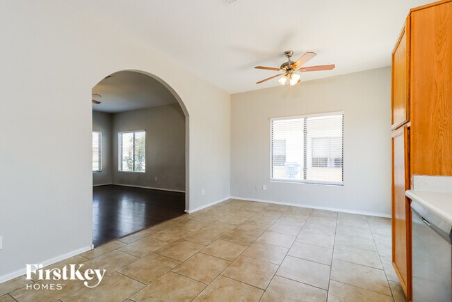 Foto del edificio - 8429 W Avalon Dr