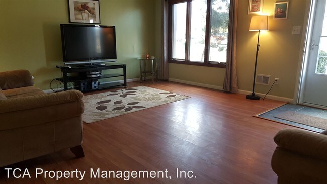 Foto del edificio - 3 br, 1.5 bath House - 7 Louise Court