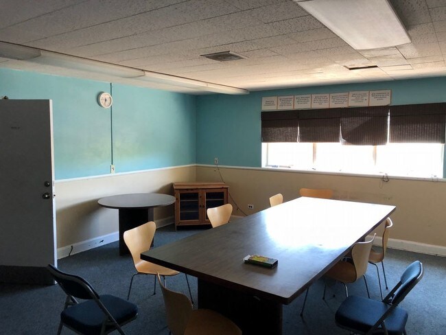 Building Photo - 315 G St - 1