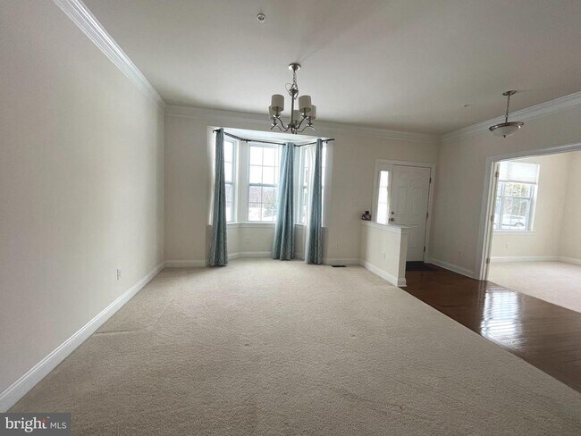 Building Photo - 365 W Boulder Dr